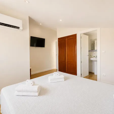 Apartment El Pico De Santillana - Parking Privado - Aire Acondicionado - Bbq - Jardines - Wifi *