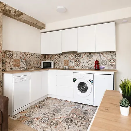 Apartment El Pico De Santillana - Parking Privado - Aire Acondicionado - Bbq - Jardines - Wifi Vispieres