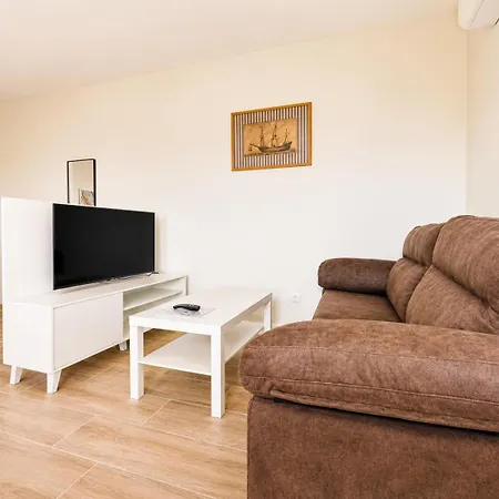 El Pico De Santillana - Parking Privado - Aire Acondicionado - Bbq - Jardines - Wifi Apartment
